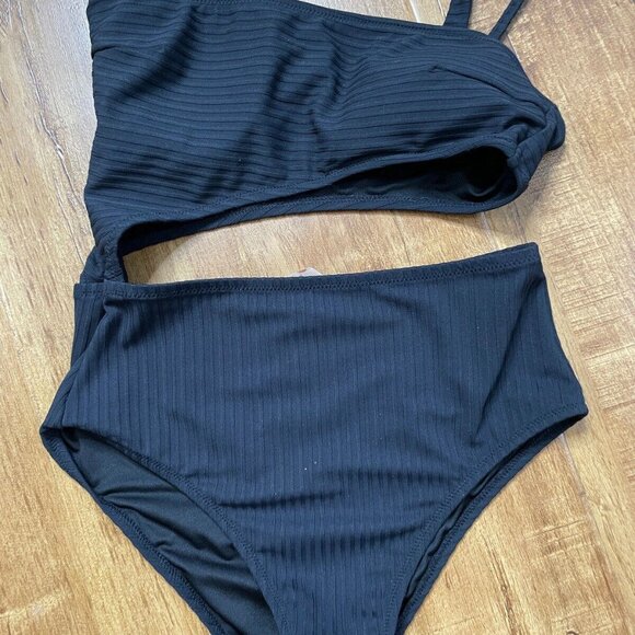 womens shade and shore one piece swimsuit Cut Out Black Size Small S - Picture 2 of 5